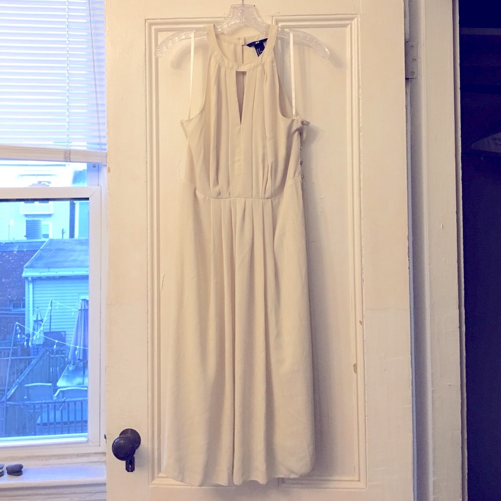 H&M white pleated dress